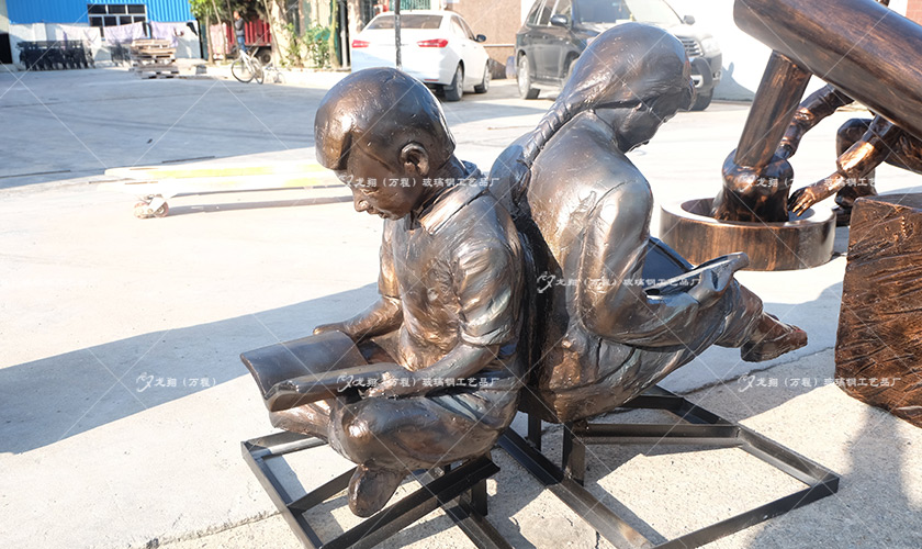 玻璃鋼雕塑藝術品日常清潔方法